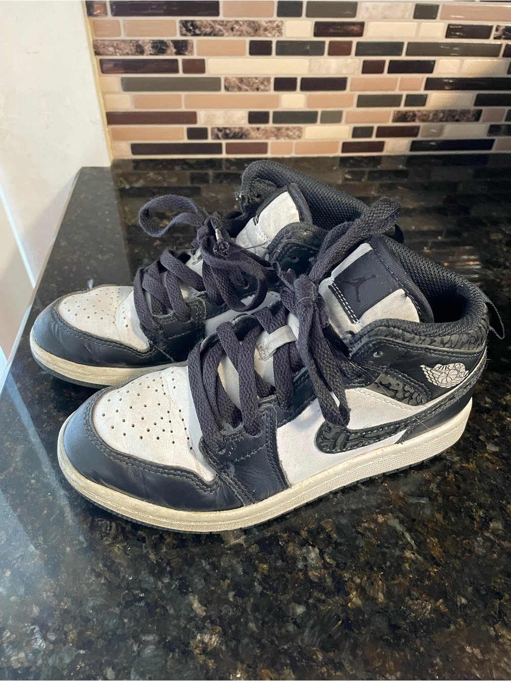Nike Jordan Mid Panda Elephant Size 1Y